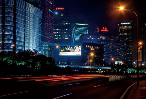 上海是浦东世纪大道金茂大厦LED屏-百乐博